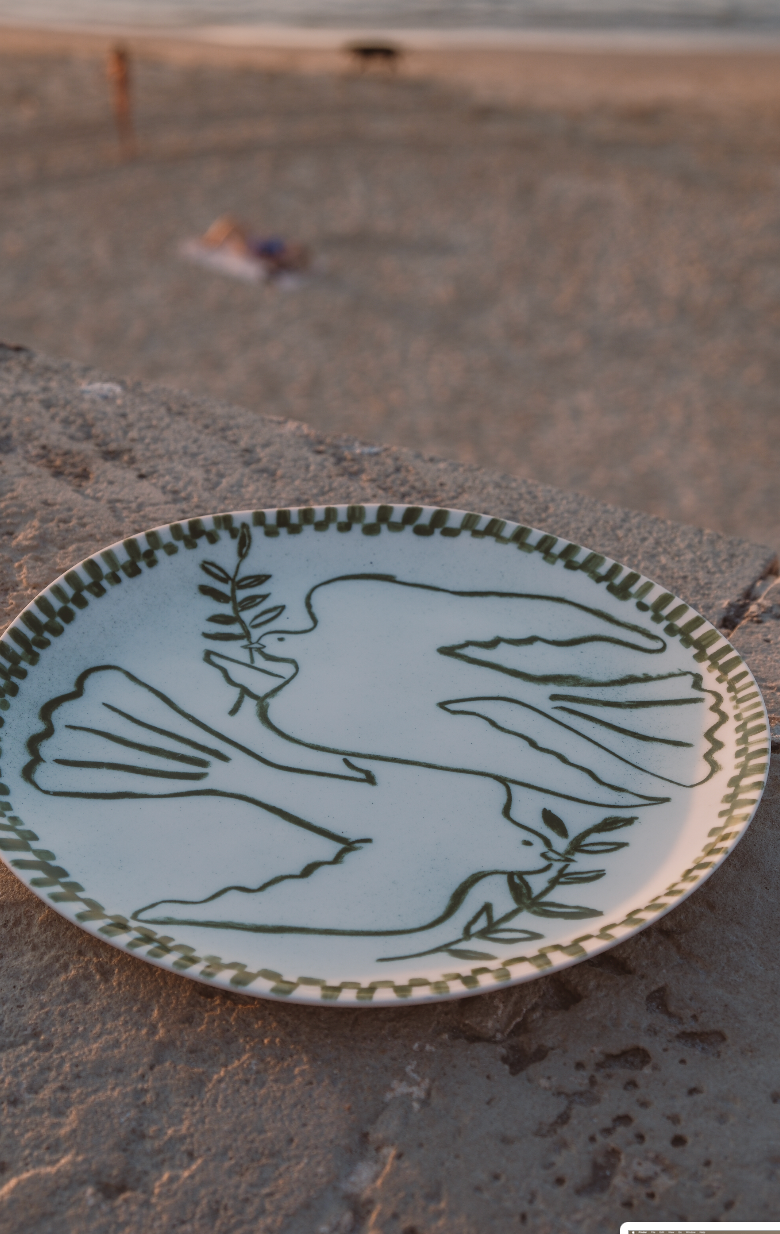 DOVES - HAND PAINTED PLATE X HADAS HAYUN